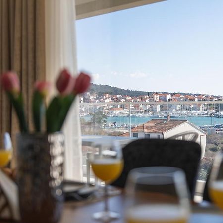 Apartman Blue Wave Trogir Eksteriør billede